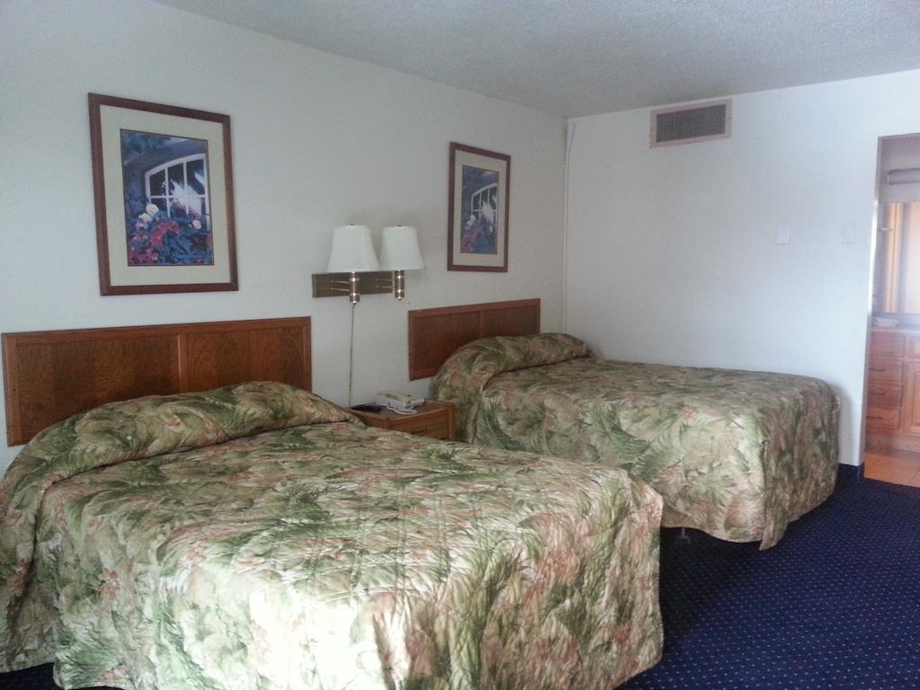 America'S Best Inn & Suites Clarksville Clarksville (Clark County) Room photo