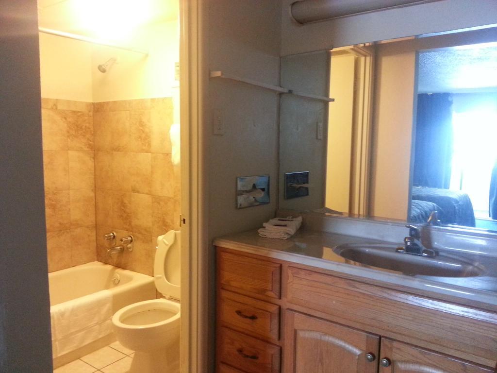 America'S Best Inn & Suites Clarksville Clarksville (Clark County) Room photo